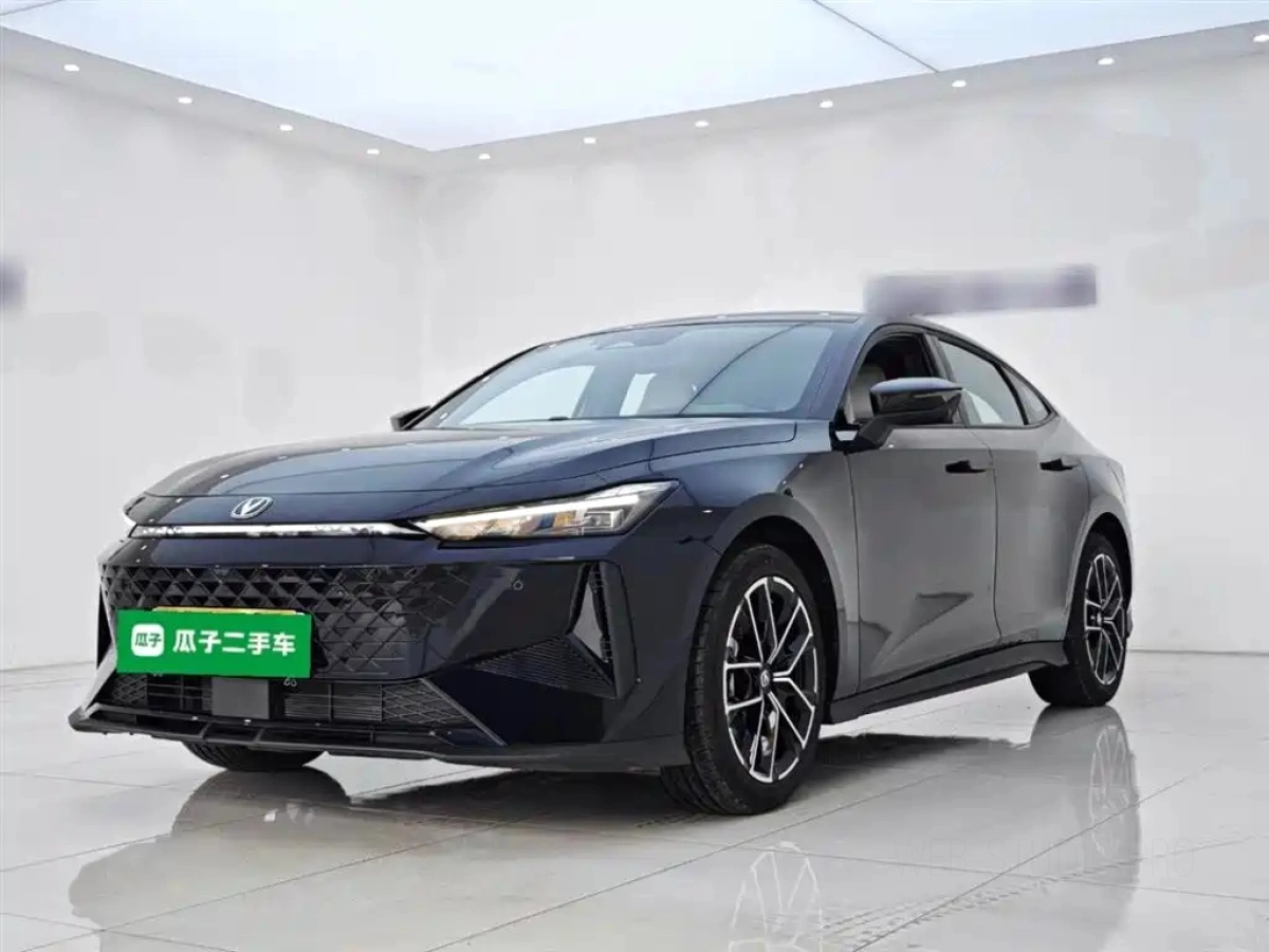 CHANGAN UNI-V SMART IDD  2024