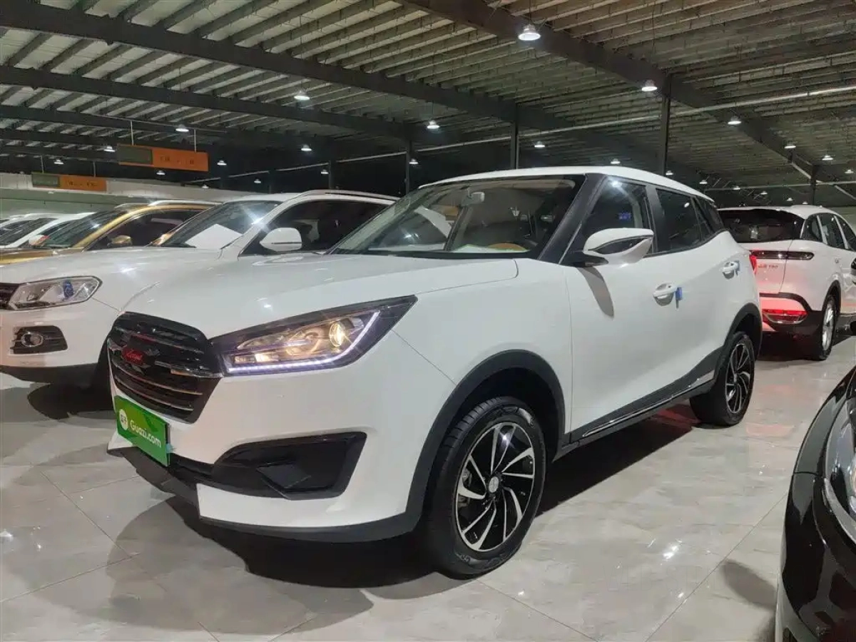 ZOTYE T300  2023