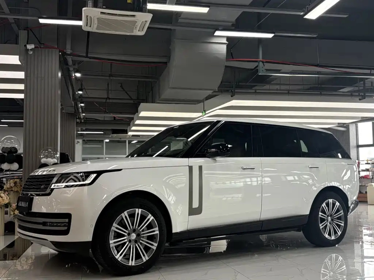 LAND ROVER RANGE ROVER  2024