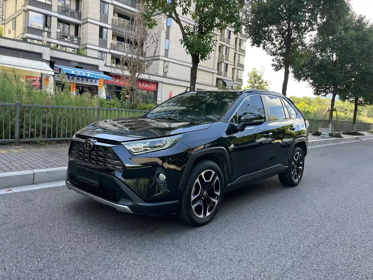 TOYOTA RAV4 RONGFANG  2021