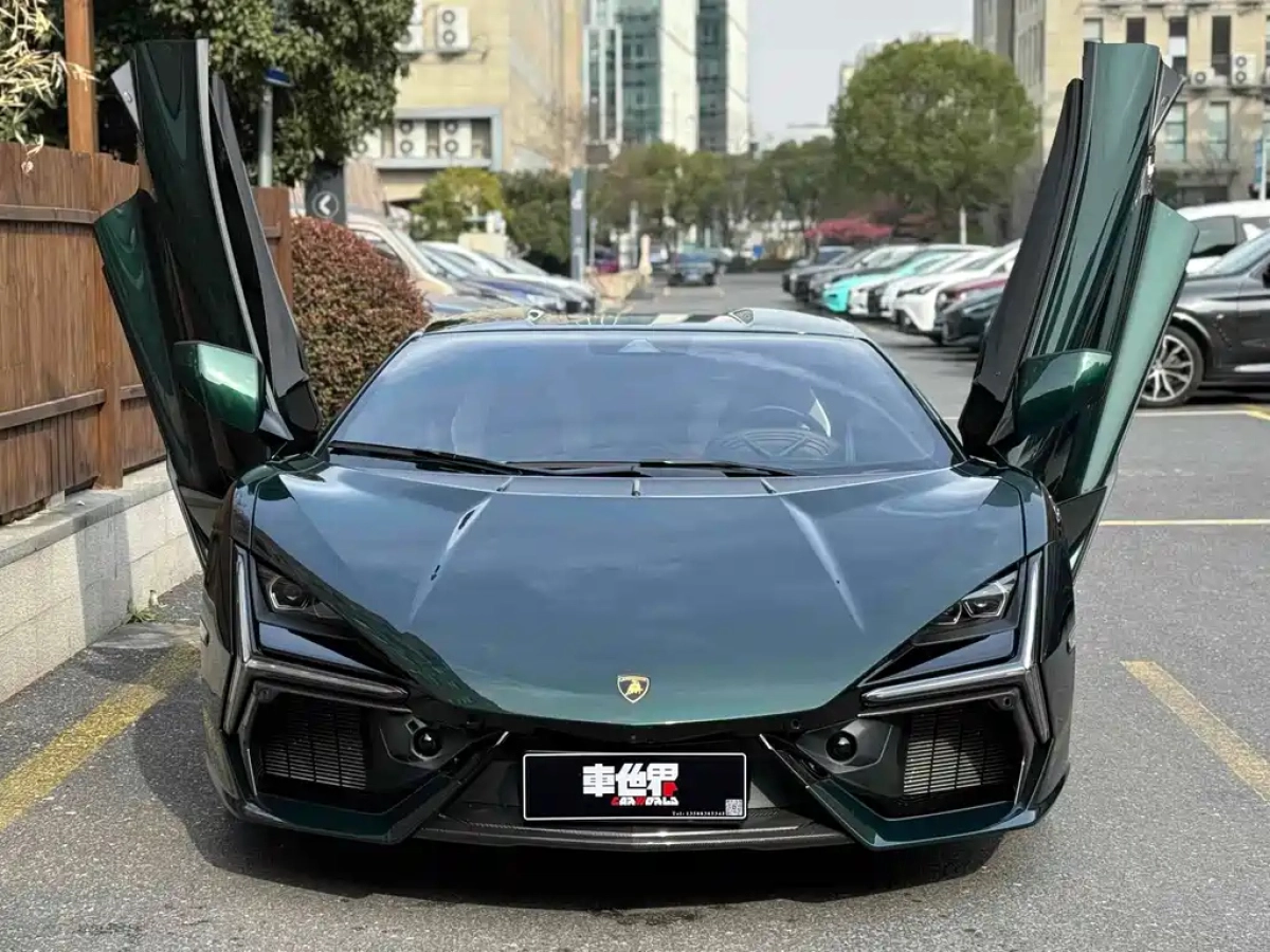 LAMBORGHINI REVUELTO  2023