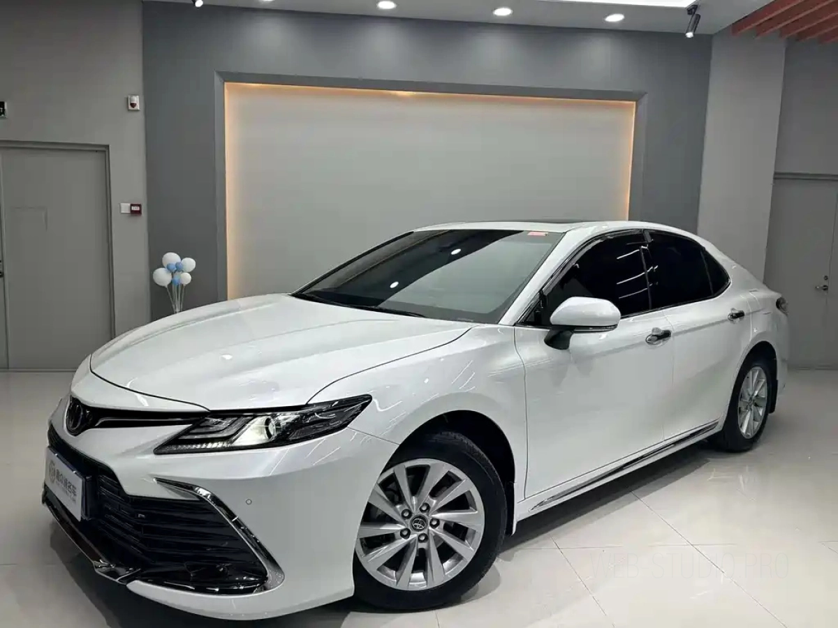 TOYOTA CAMRY  2023