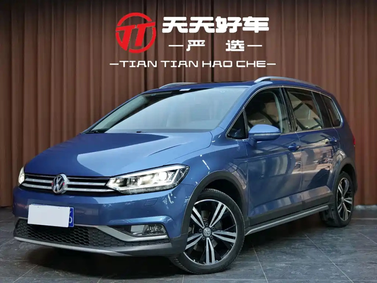 VOLKSWAGEN TOURAN  2021