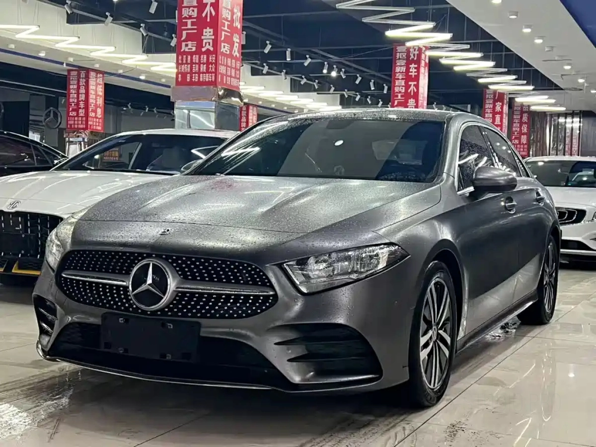 MERCEDES BENZ A-CLASS  2020