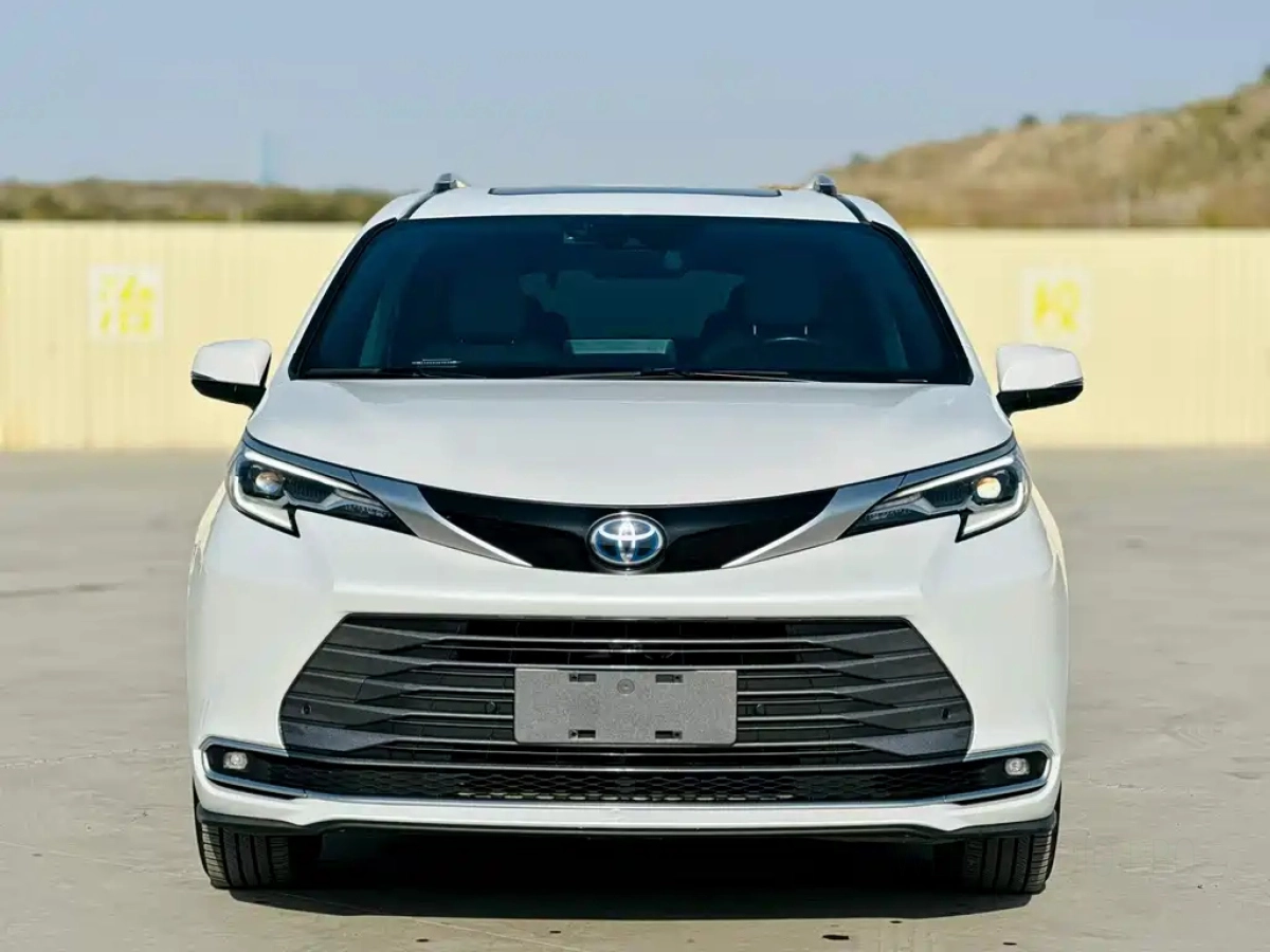 TOYOTA SIENNA SIENNA