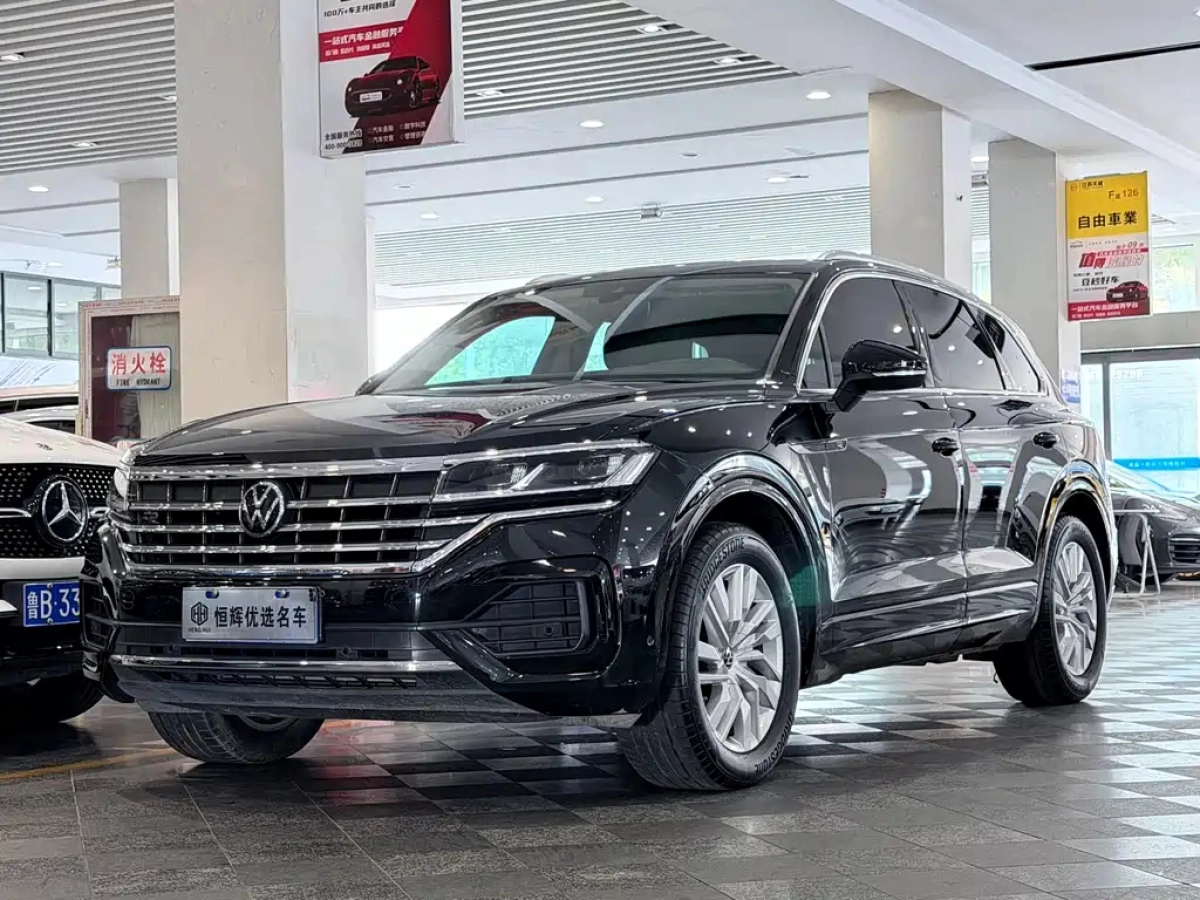 VOLKSWAGEN TOUAREG  2023
