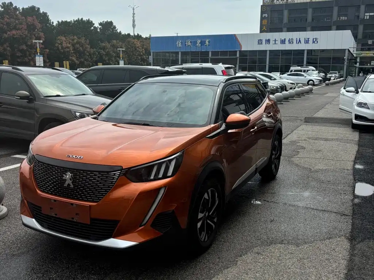 PEUGEOT 2008  2022