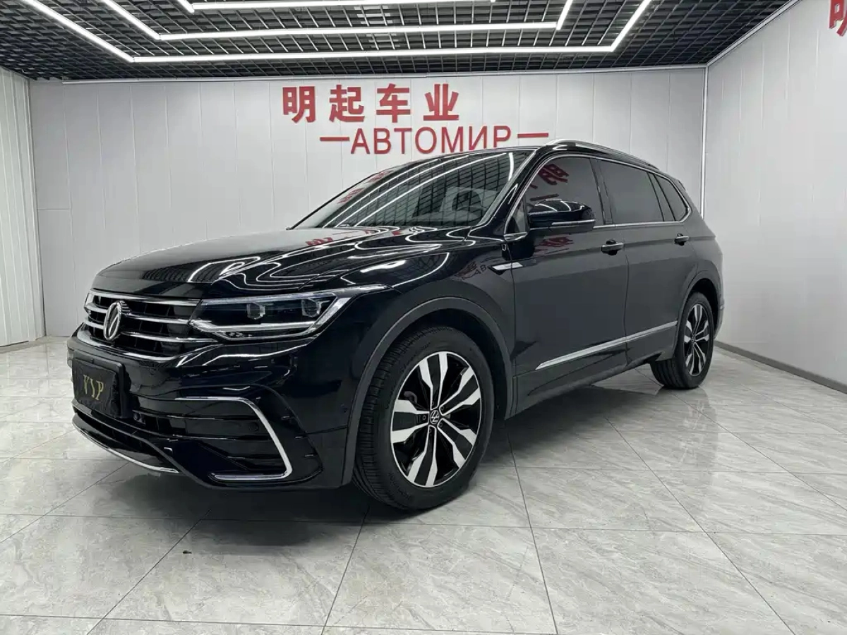 VOLKSWAGEN TIGUAN L  2022