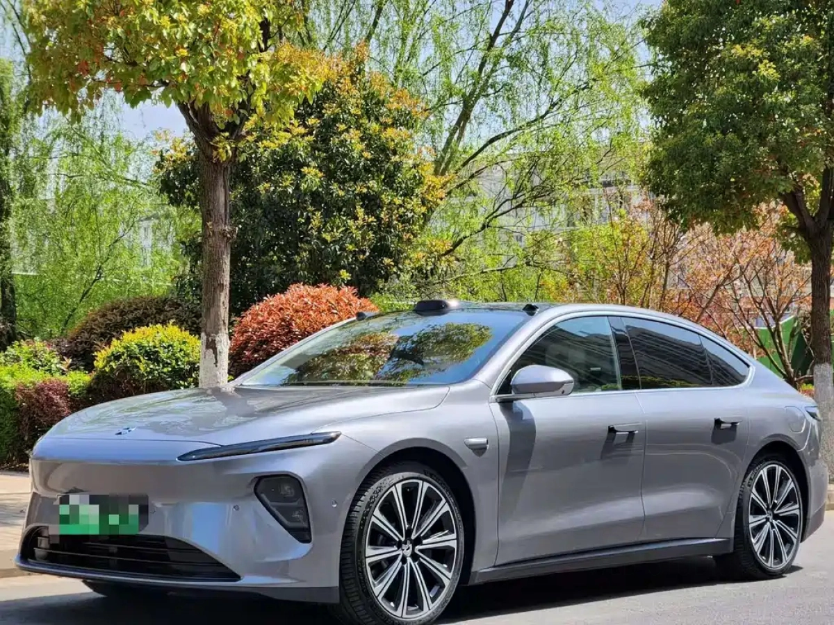 NIO ET7  2024
