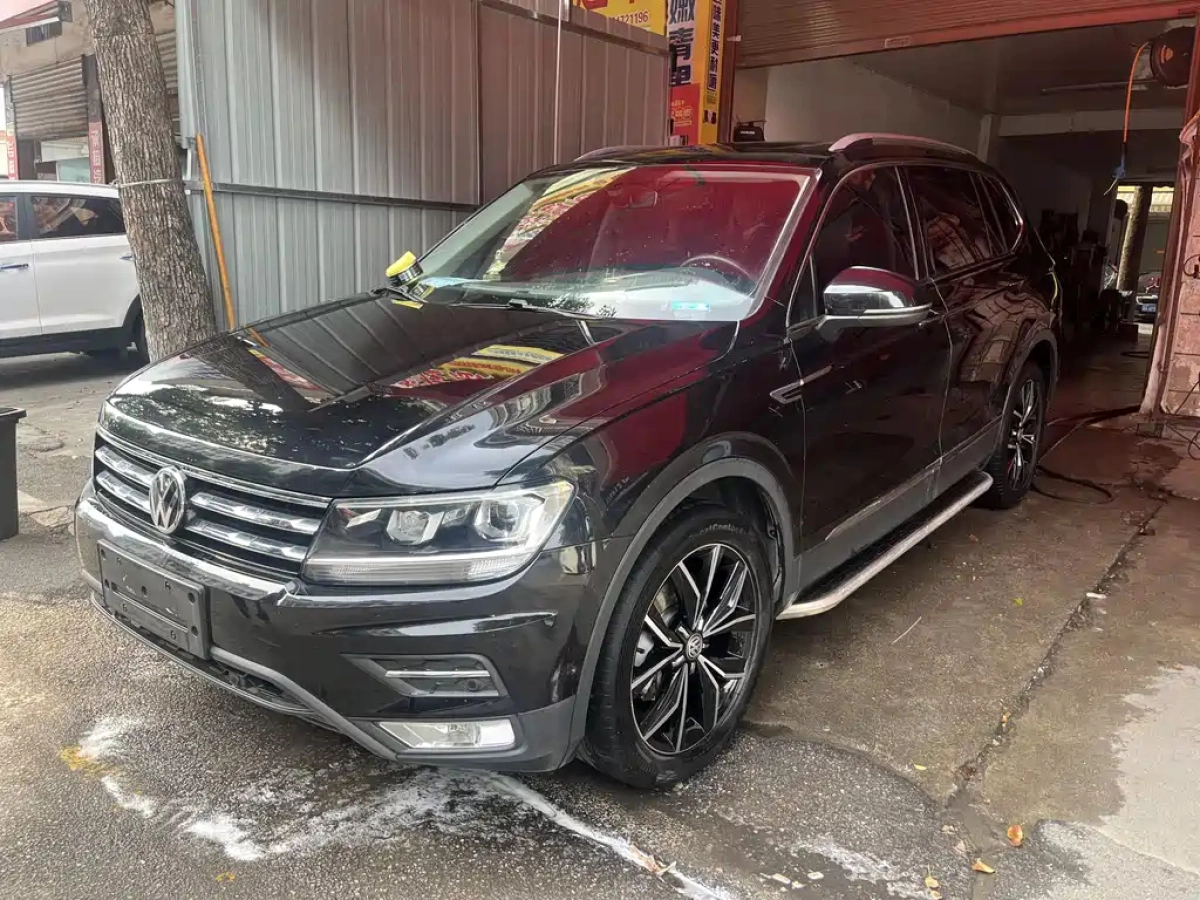 VOLKSWAGEN TIGUAN L  2020