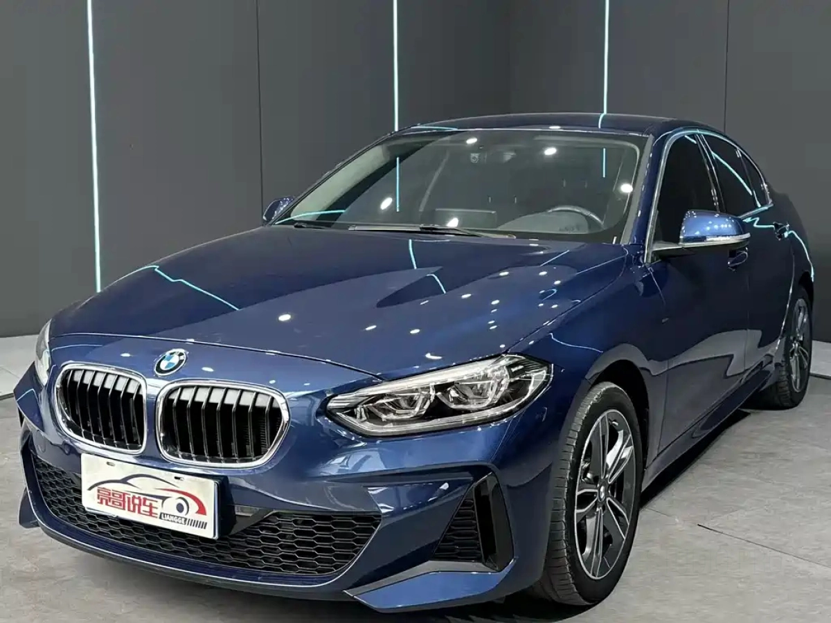 BMW 1-SERIES  2021