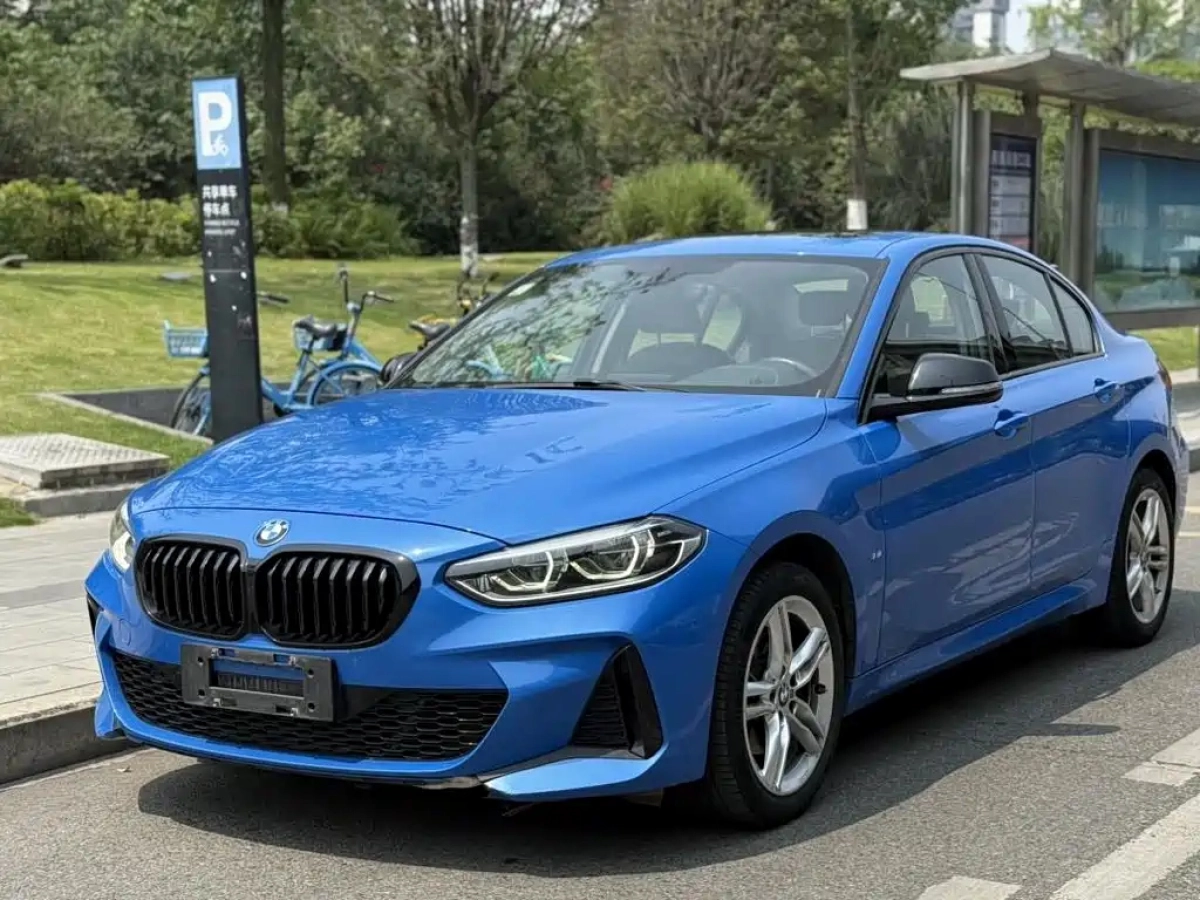 BMW 1-SERIES  2021