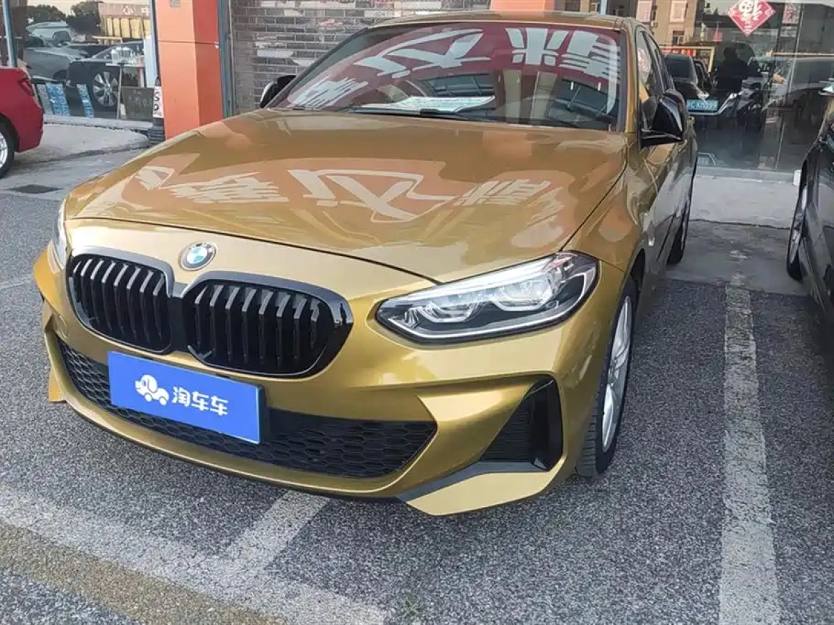 BMW 1-SERIES  2021
