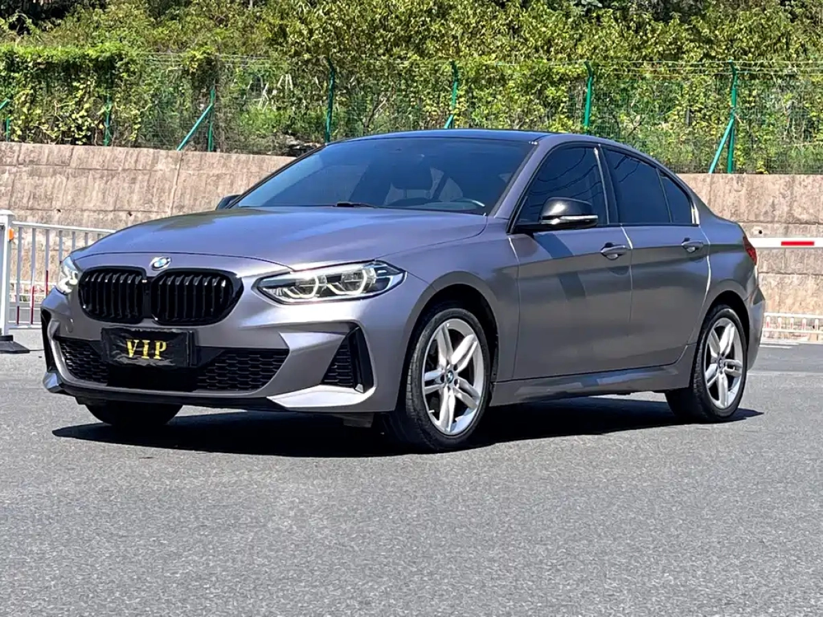 BMW 1-SERIES  2021
