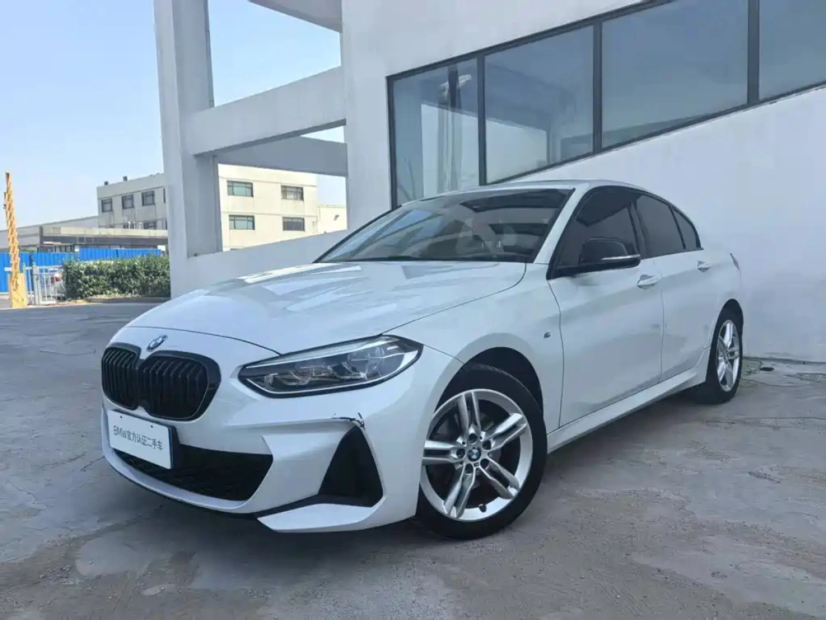 BMW 1-SERIES  2021