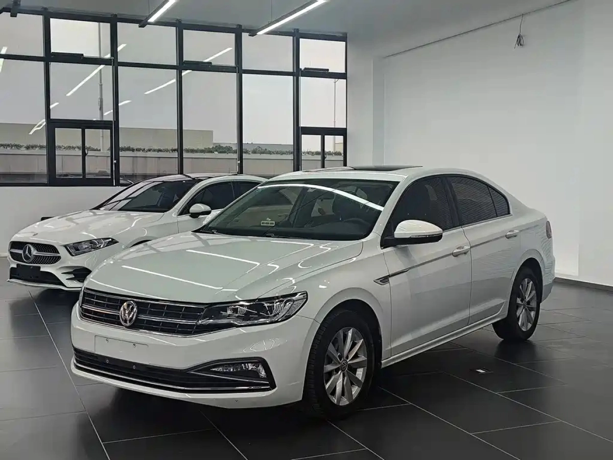 VOLKSWAGEN BORA  2020
