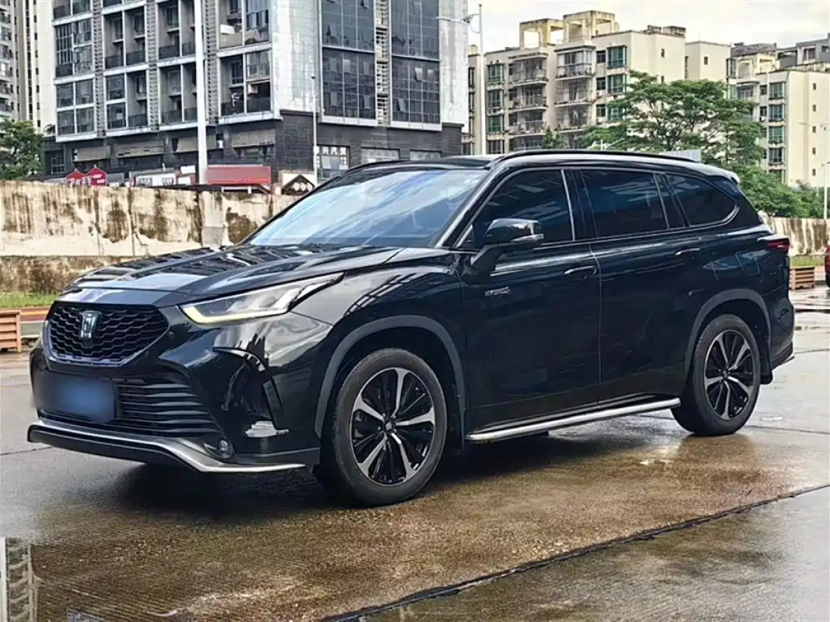 TOYOTA CROWN LUFANG  2023