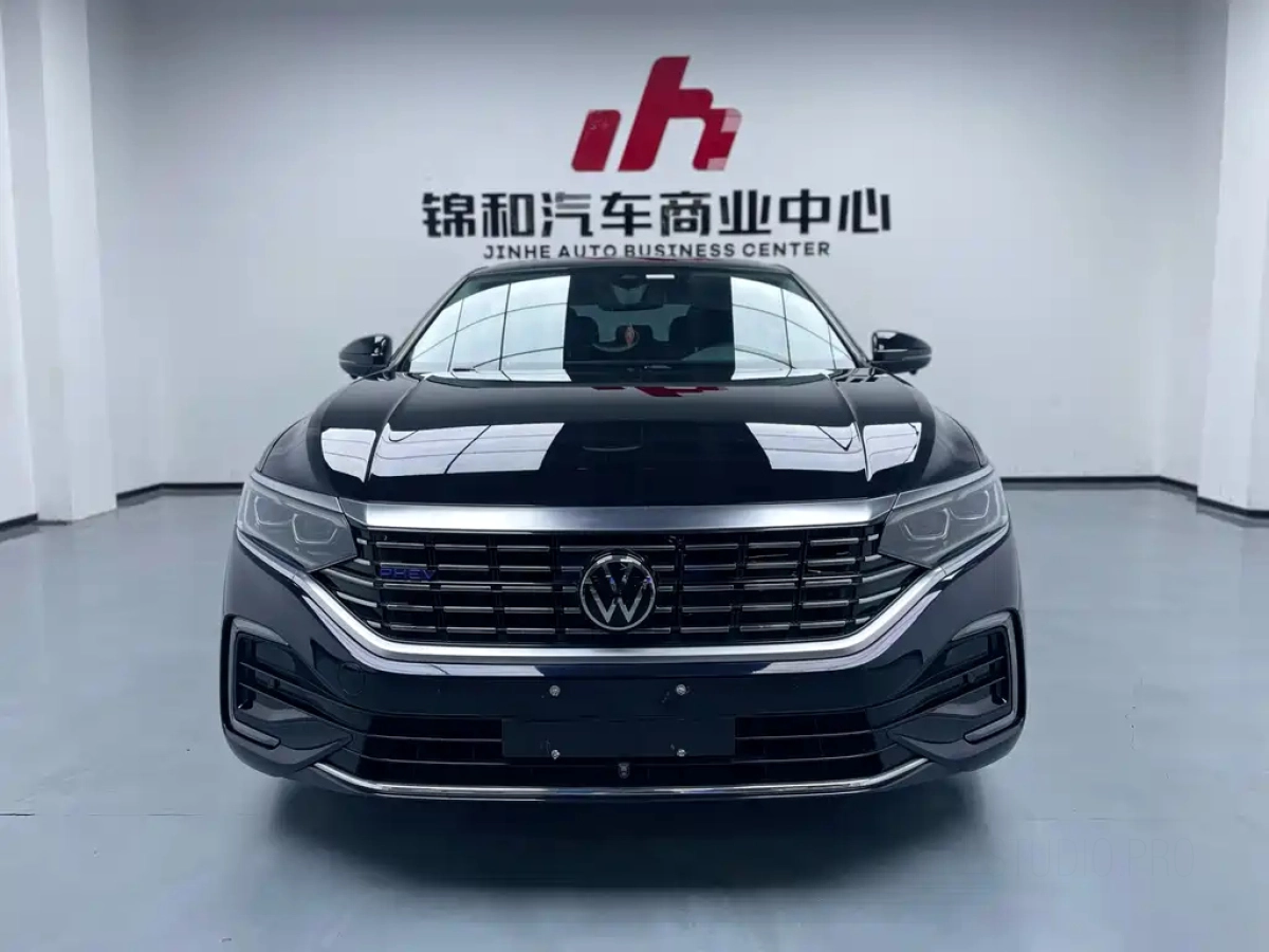 VOLKSWAGEN PASSAT NEW ENERGY