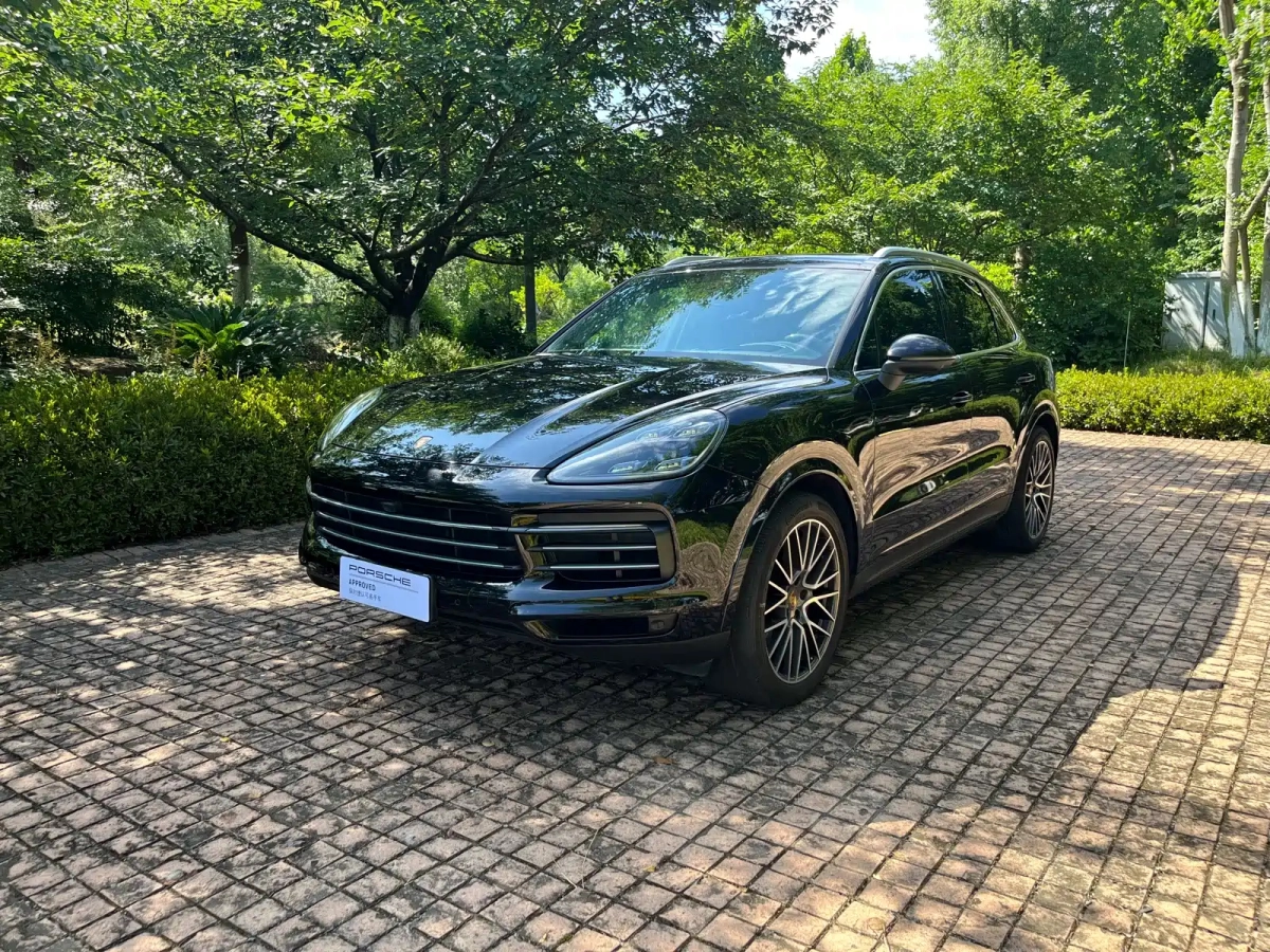 PORSCHE CAYENNE  2019