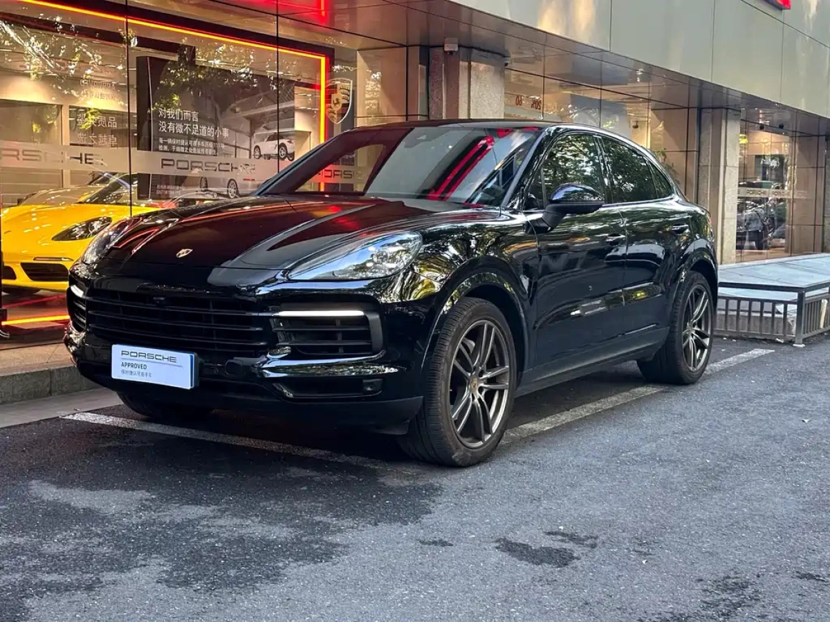 PORSCHE CAYENNE  2019