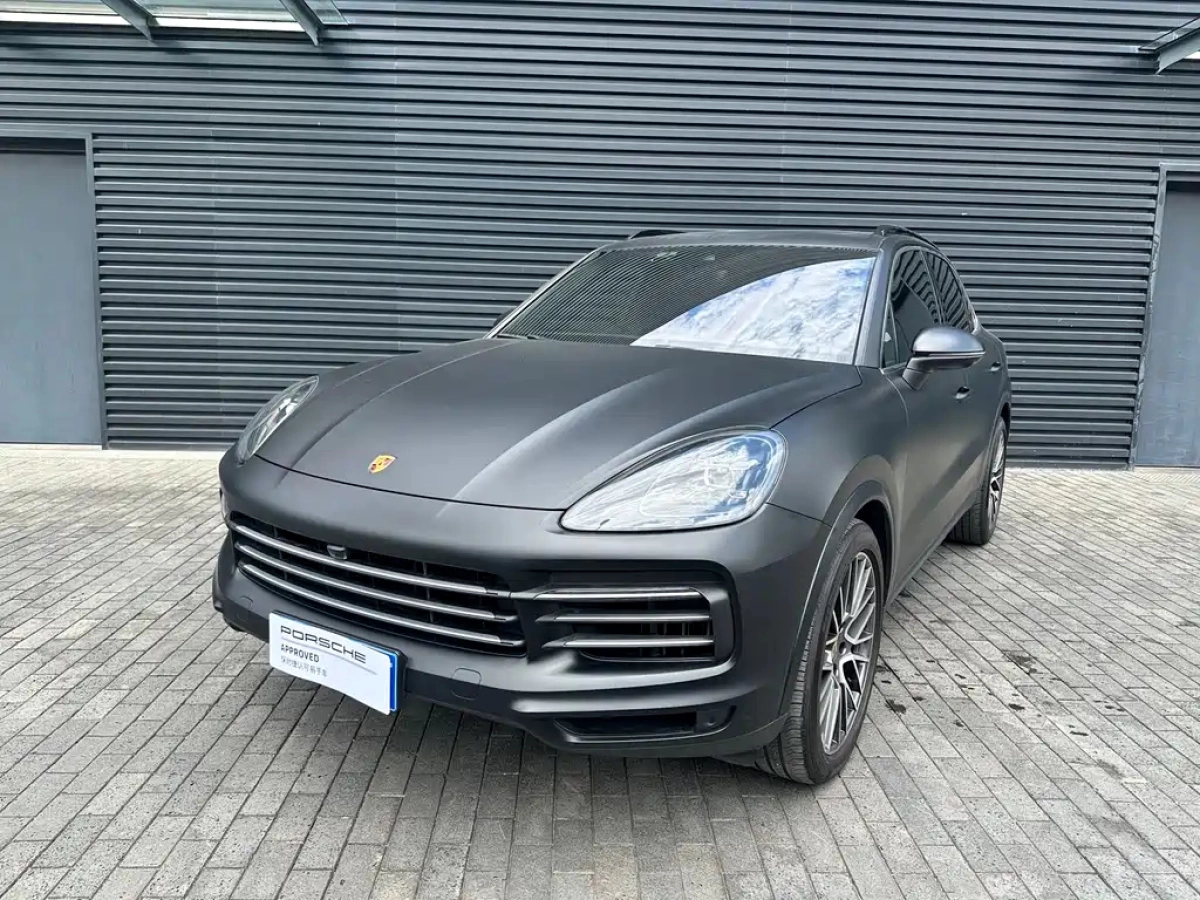 PORSCHE CAYENNE  2019