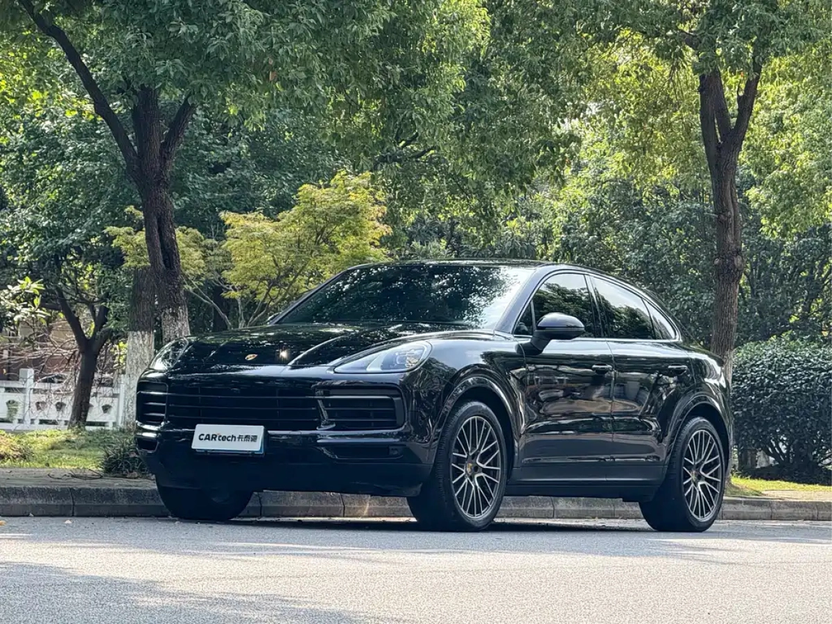 PORSCHE CAYENNE  2019
