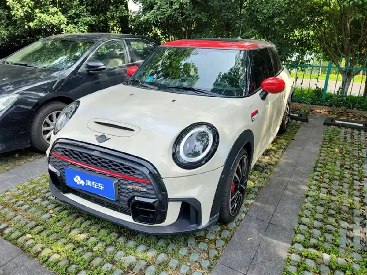 MINI JCW  2023