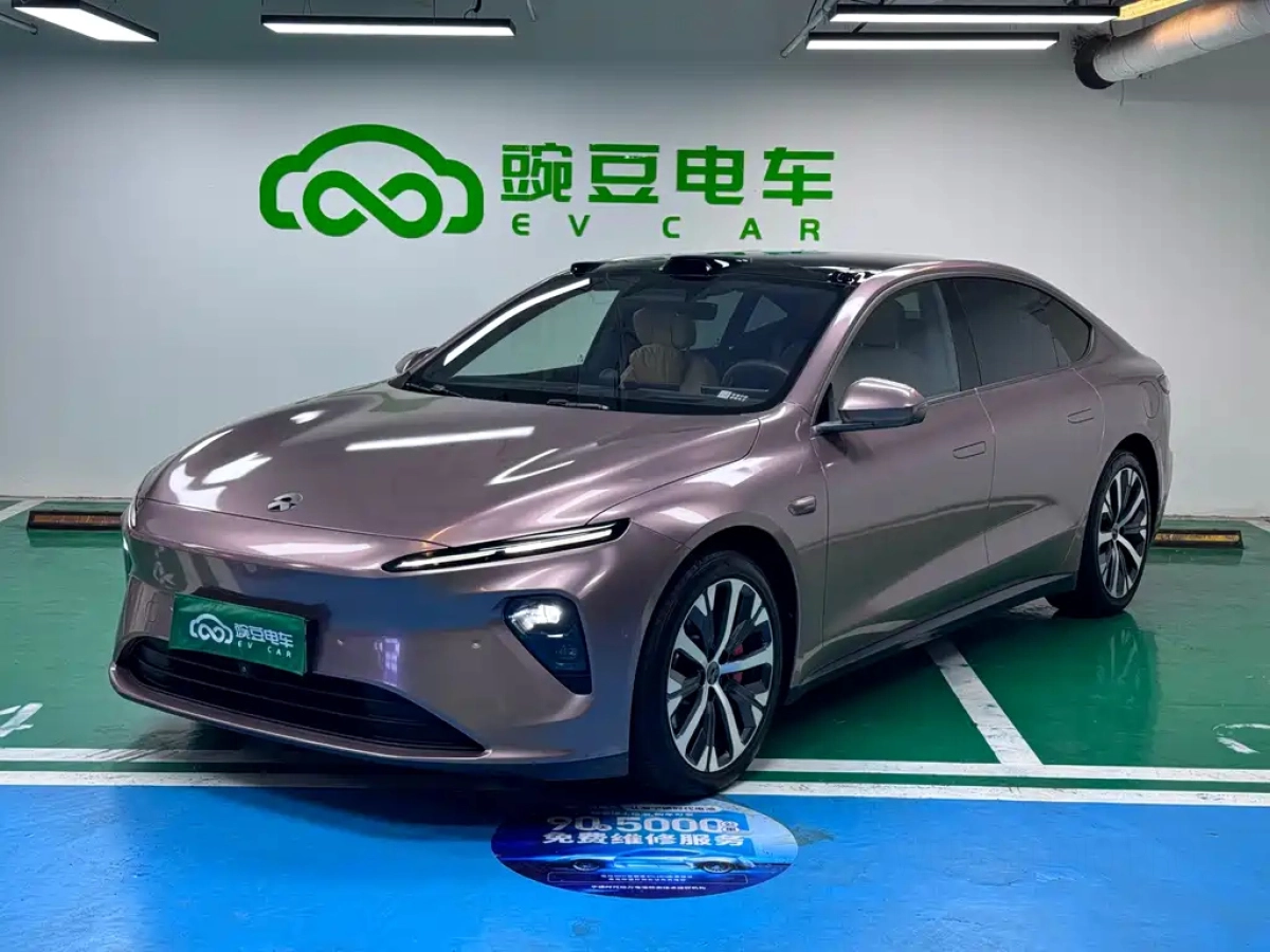 NIO ET7  2022