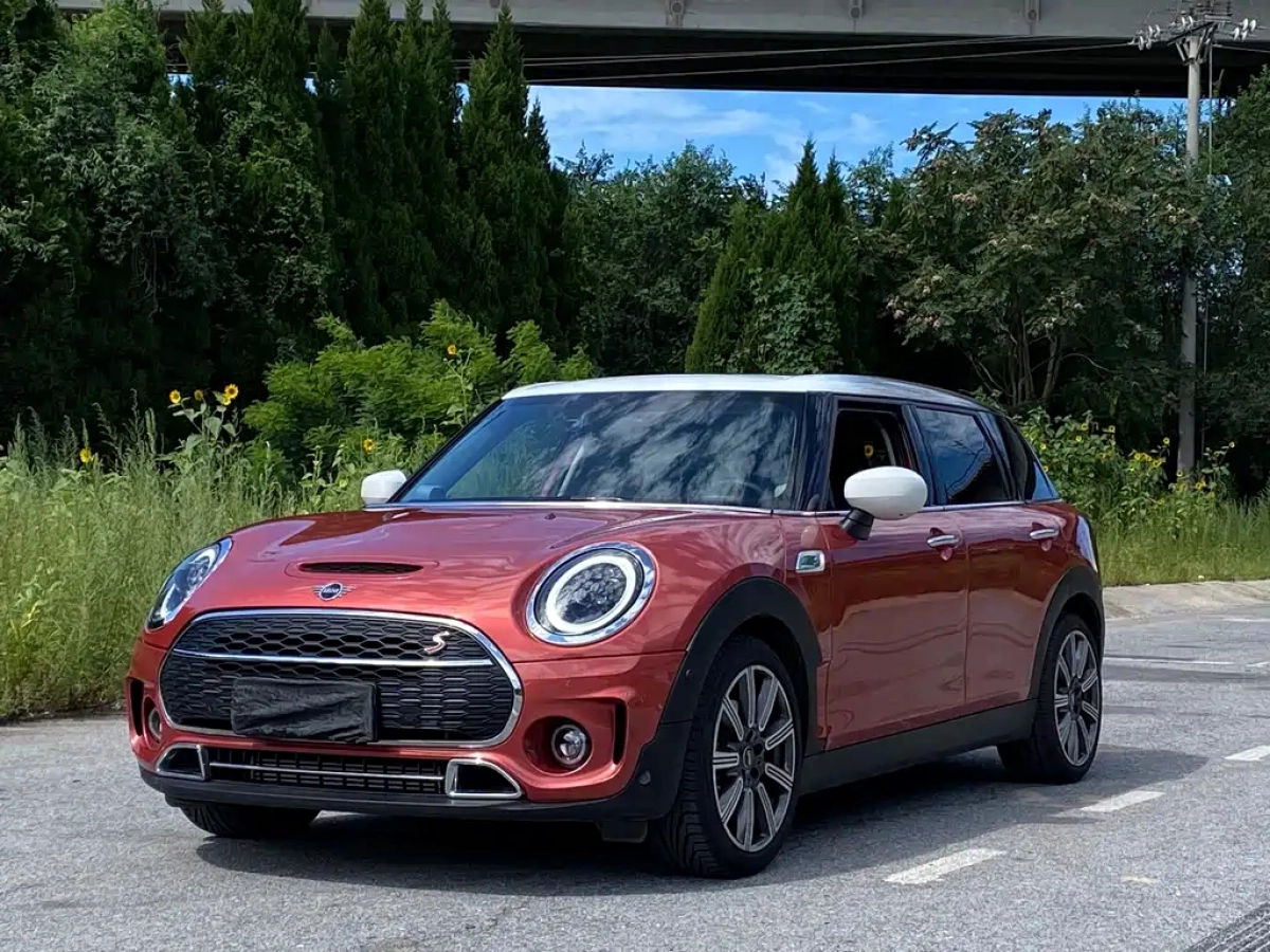 MINI CLUBMAN  2023
