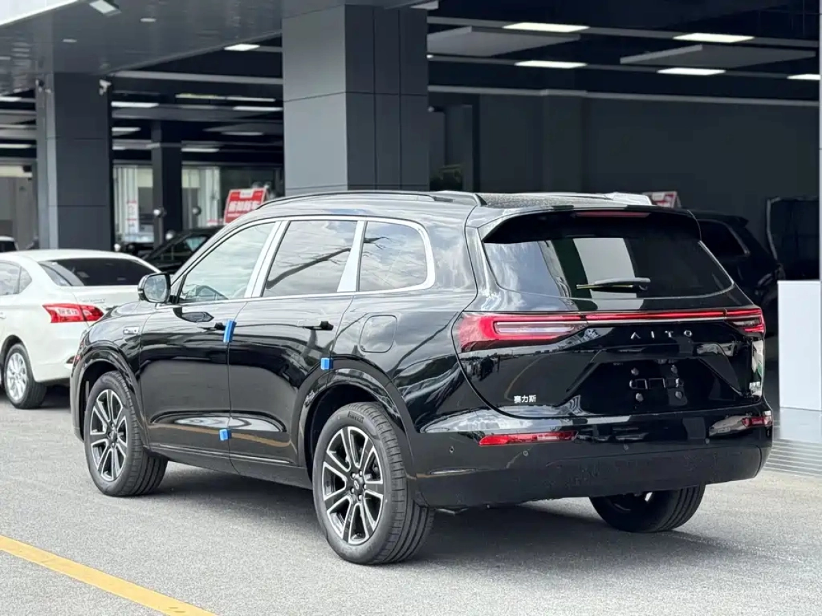 HARMONY INTEL AITO M7