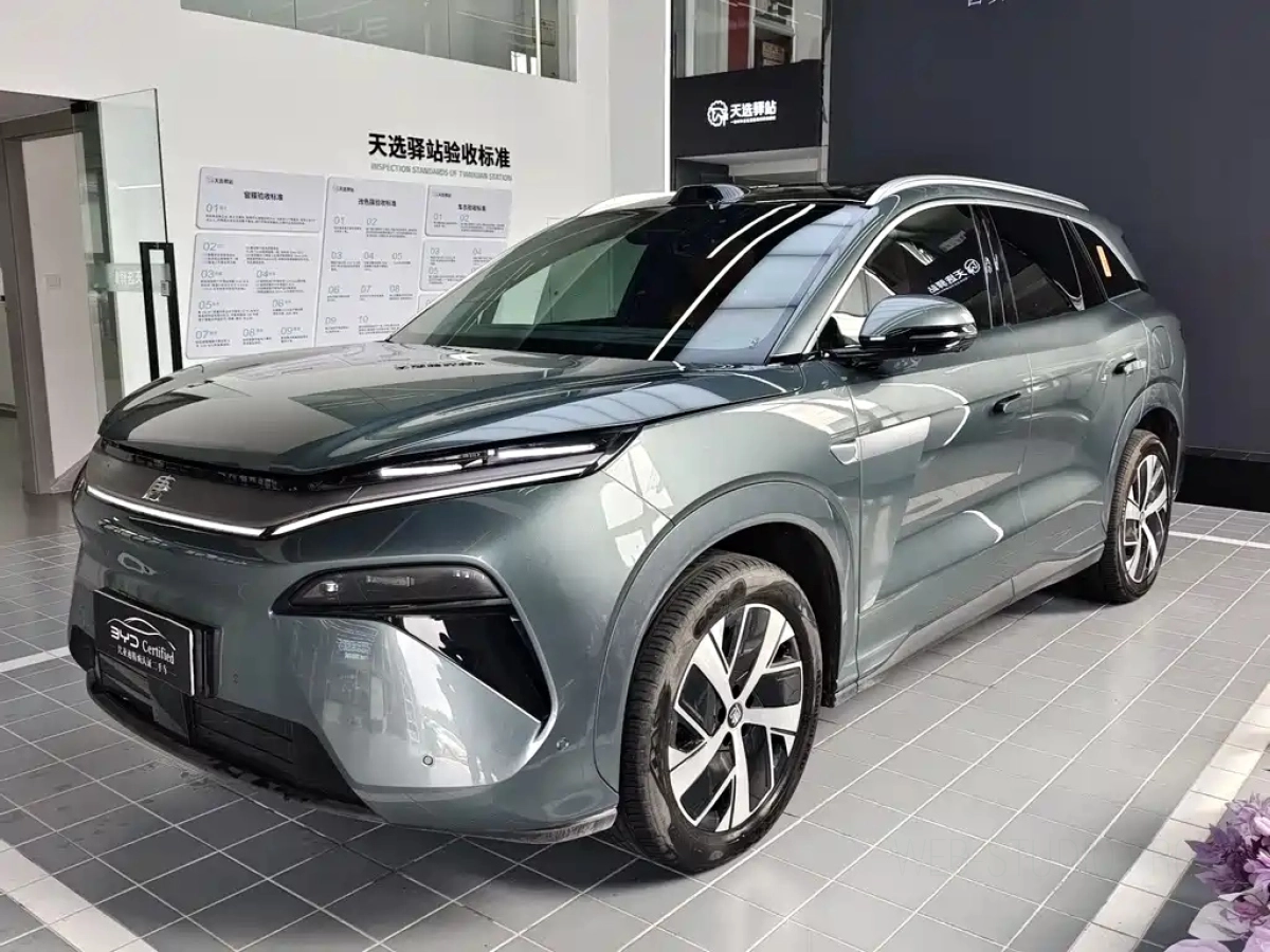 BYD TANG L
