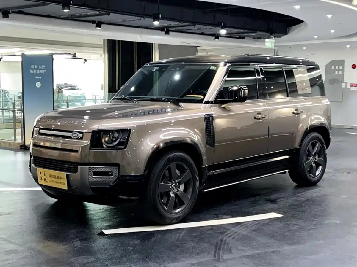 LAND ROVER DEFENDER  2022