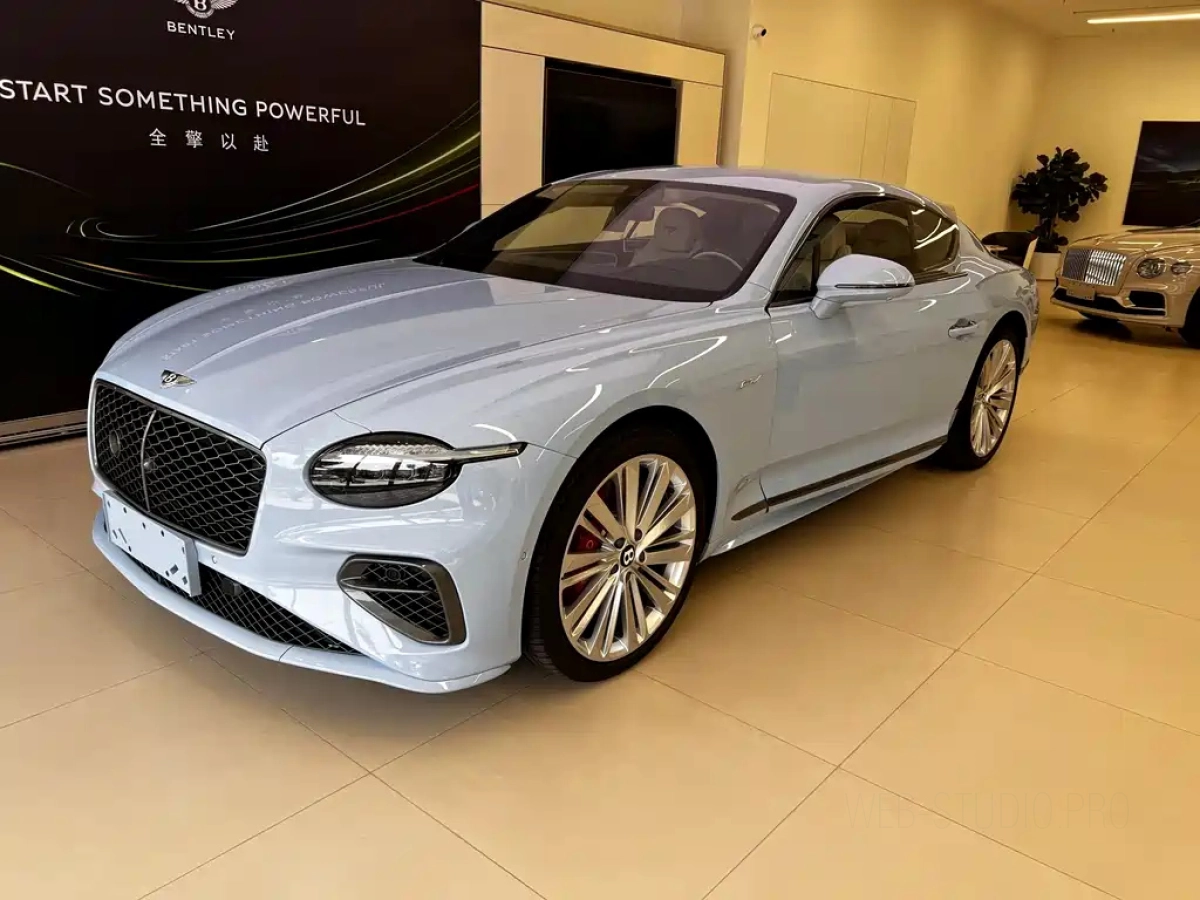 BENTLEY CONTINENTAL PLUG IN HYBRID  2025
