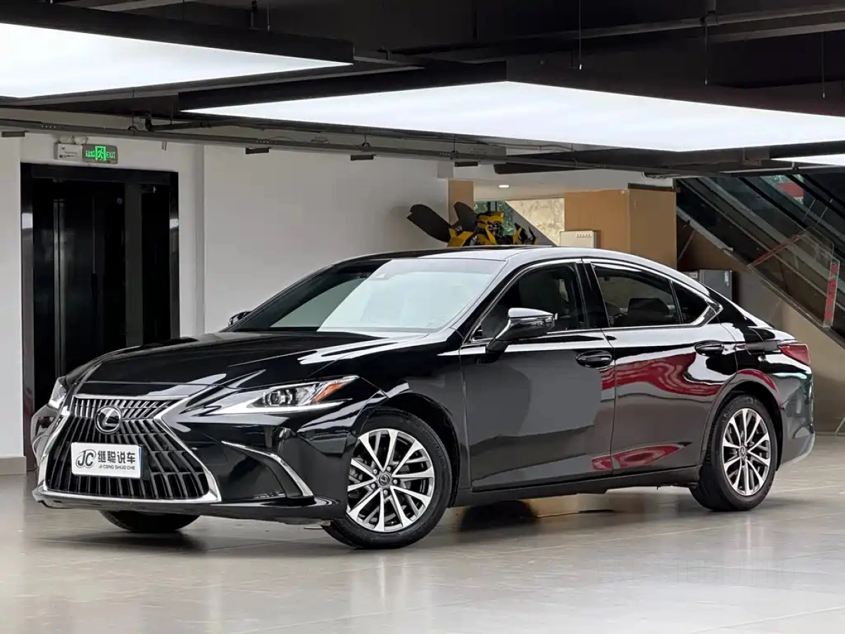 LEXUS ES  2021