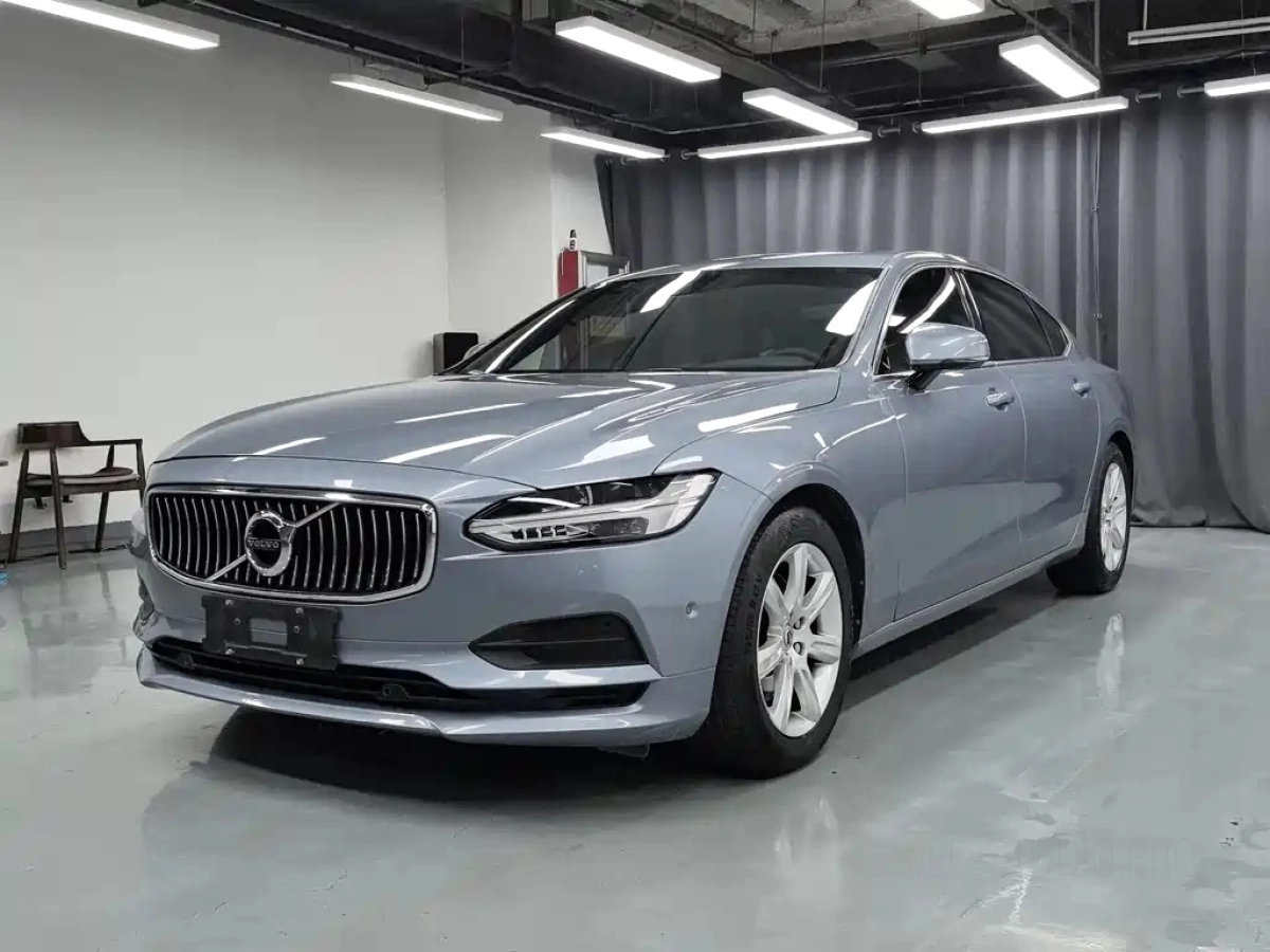 VOLVO S90  2018