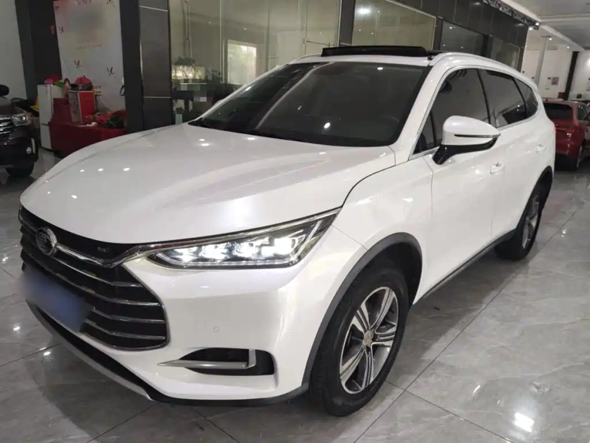 BYD TANG  2018