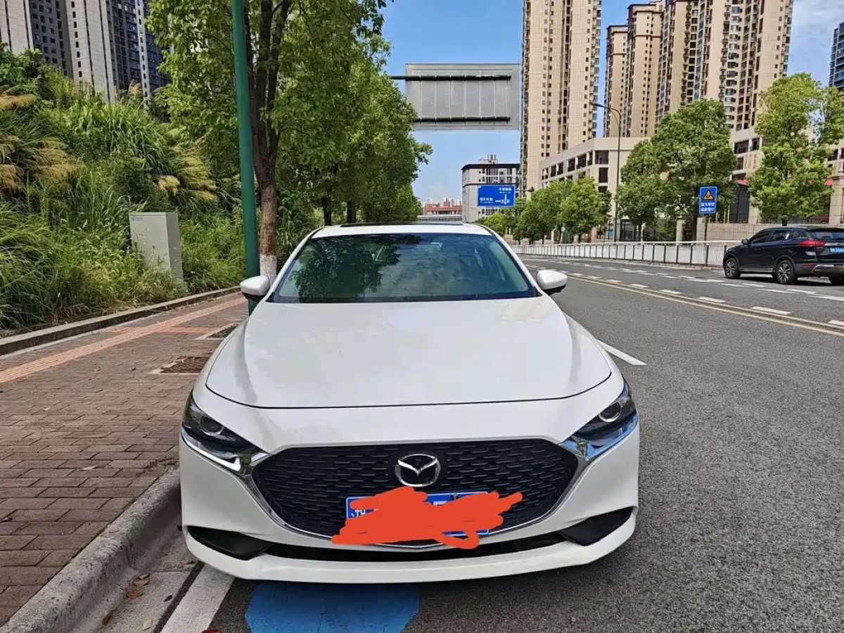 MAZDA 3 AXELA