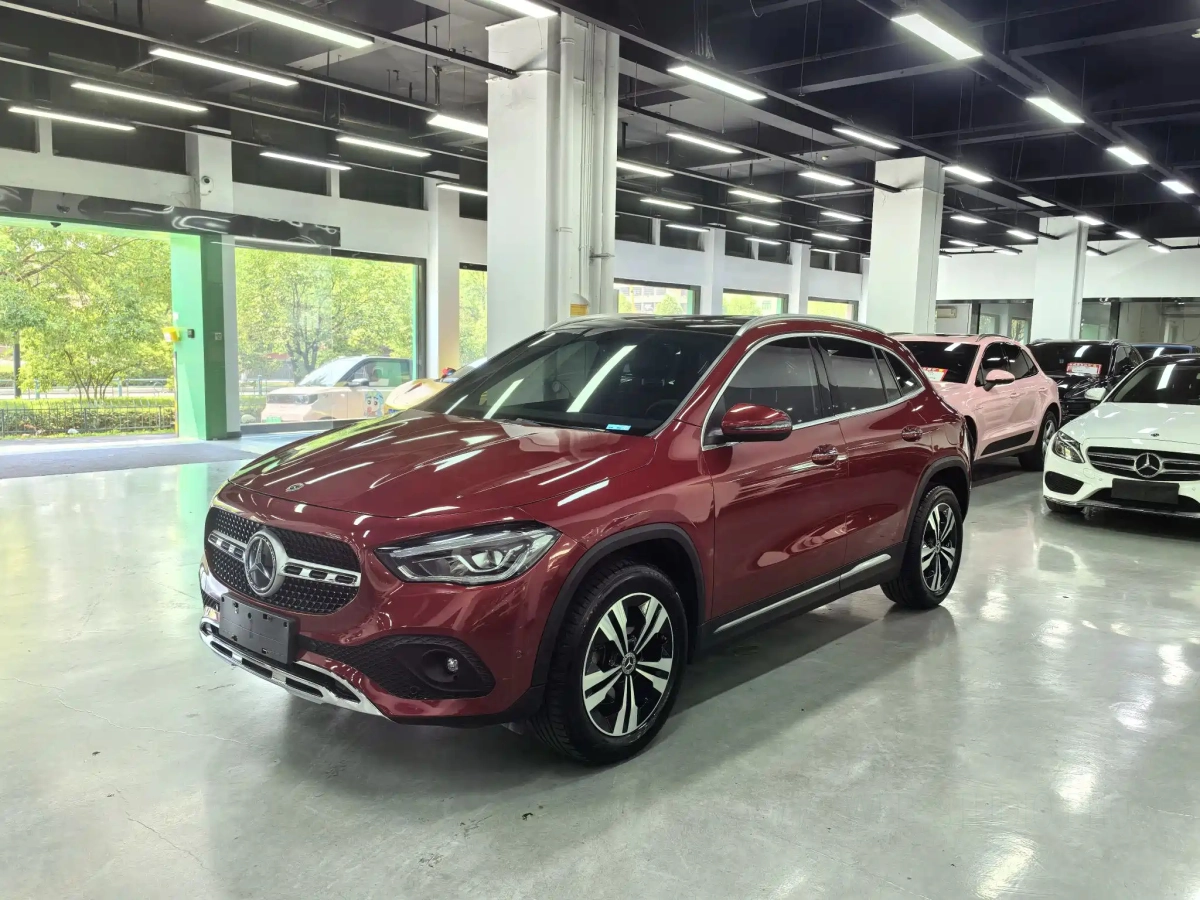 MERCEDES BENZ GLA  2022