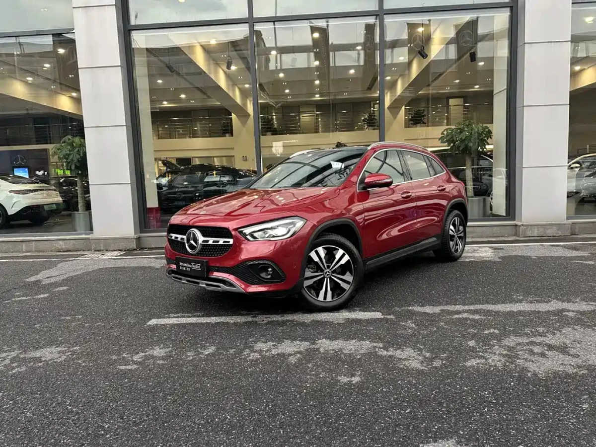 MERCEDES BENZ GLA  2022
