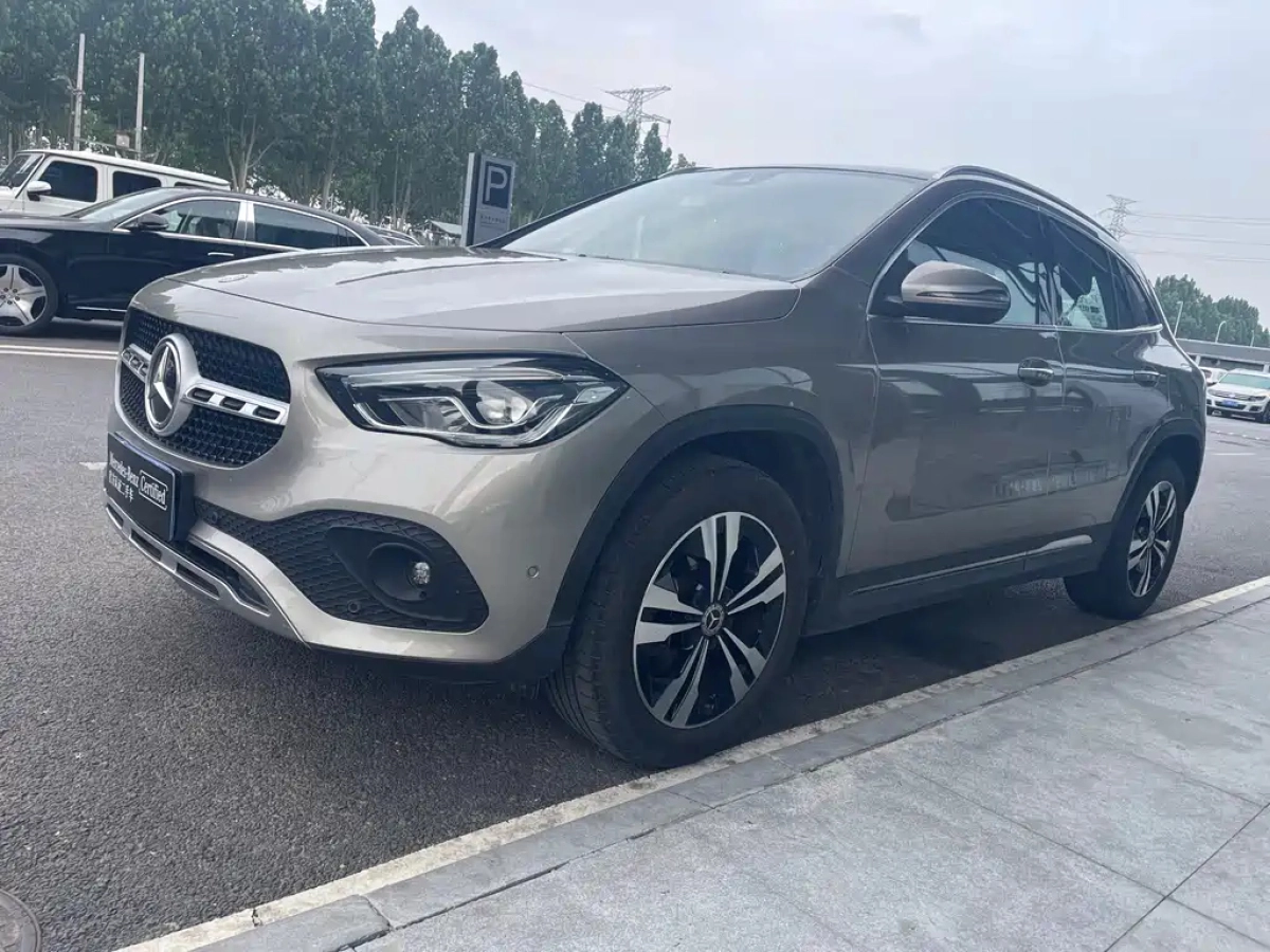 MERCEDES BENZ GLA  2022