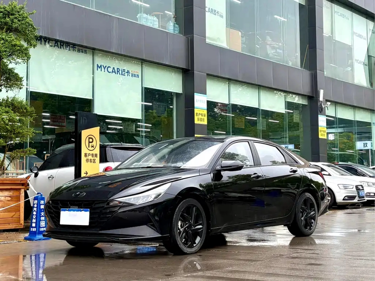 HYUNDAI ELANTRA  2022