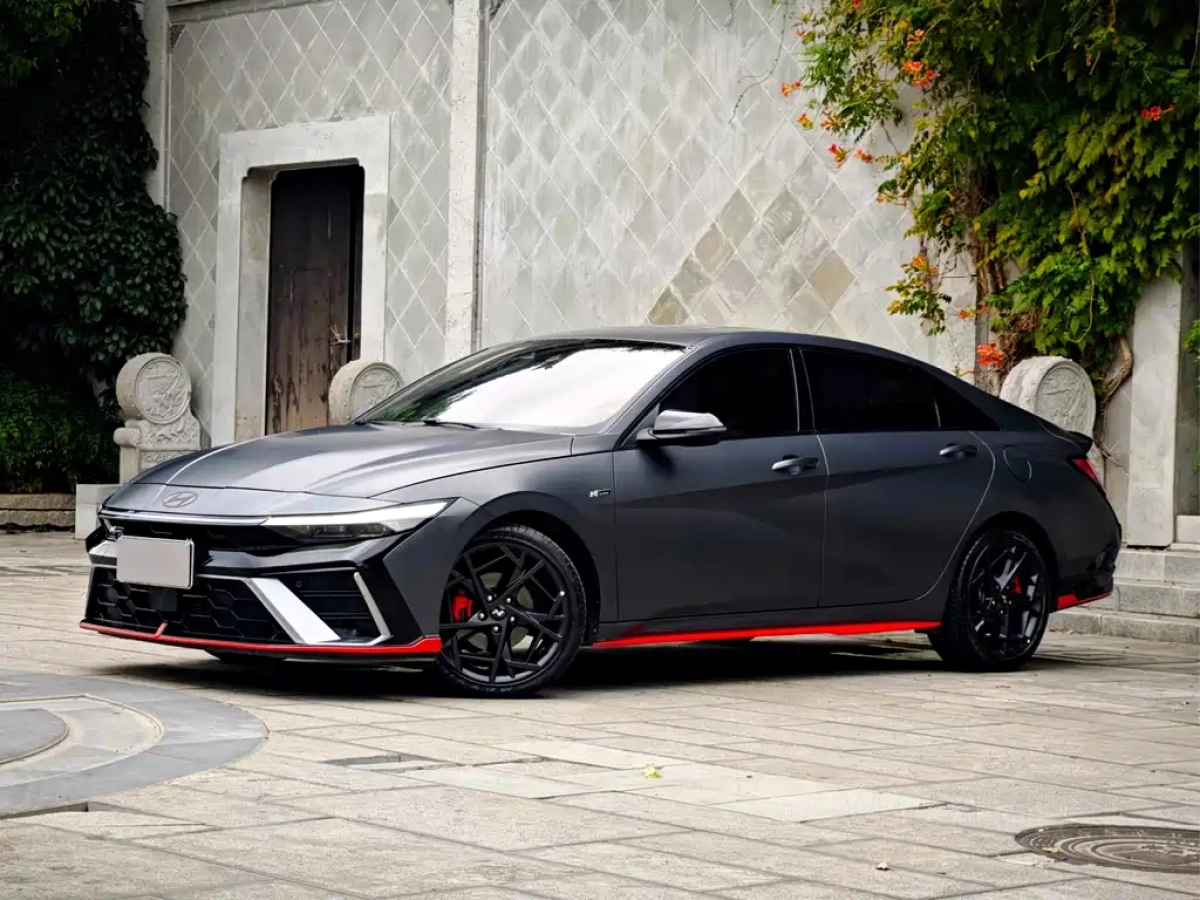 HYUNDAI ELANTRA  2023