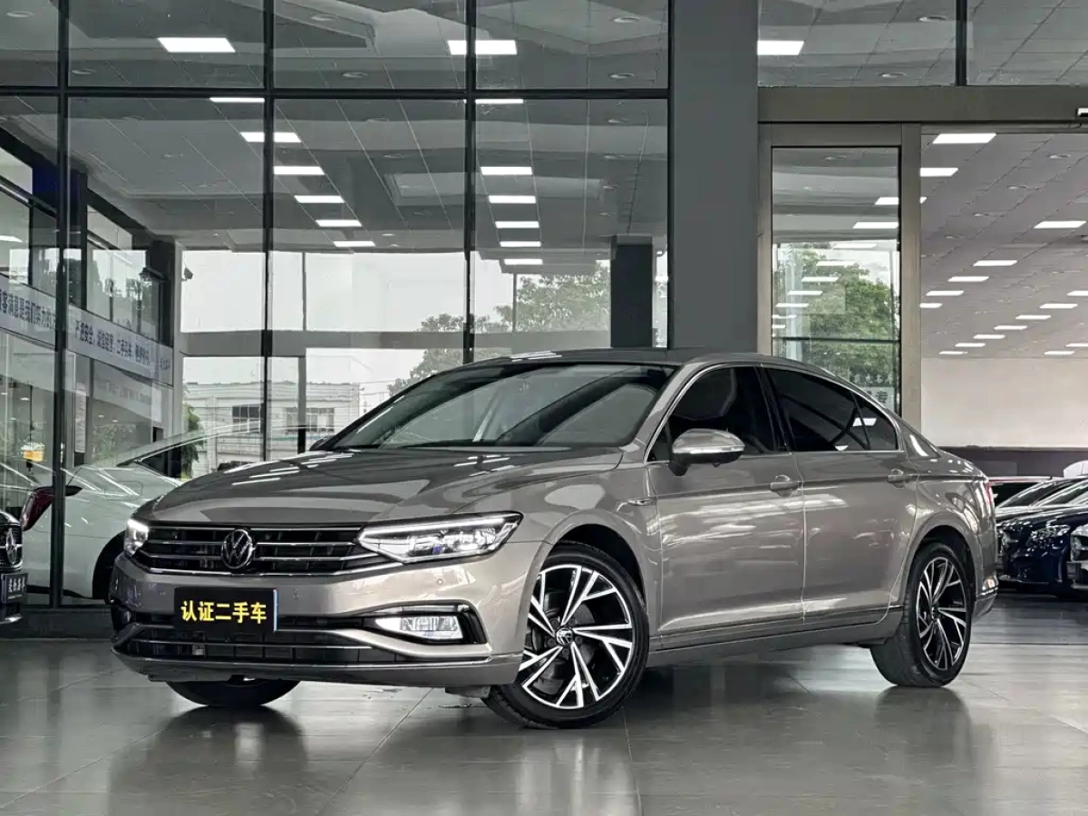 VOLKSWAGEN MAGOTAN  2021