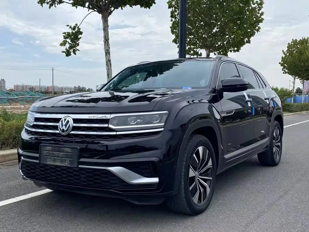 VOLKSWAGEN TOURAN  2020