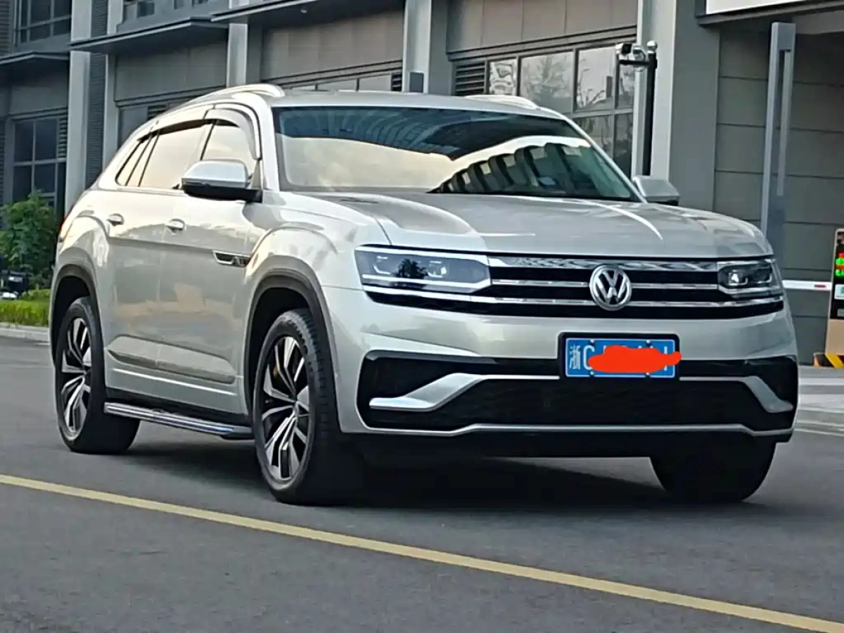 VOLKSWAGEN TOURAN  2020