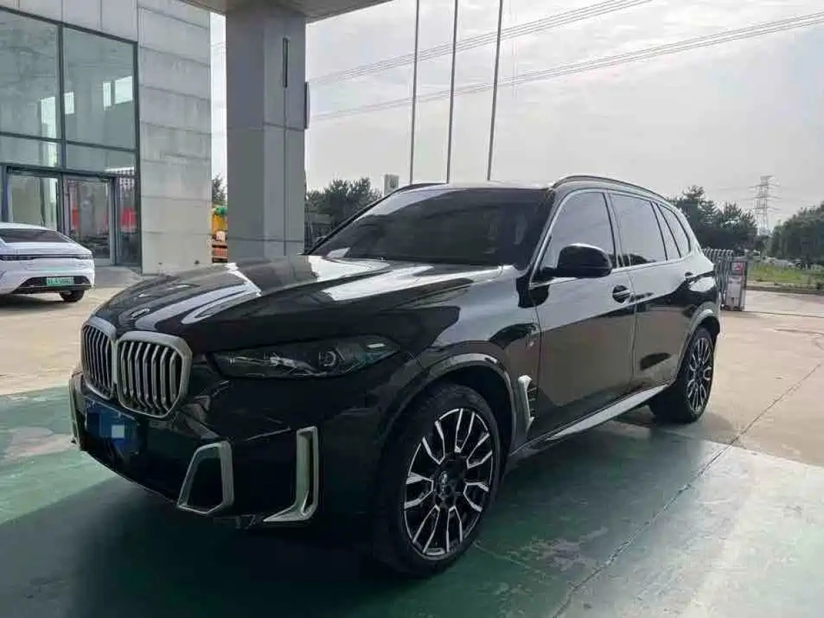 BMW X5  2023
