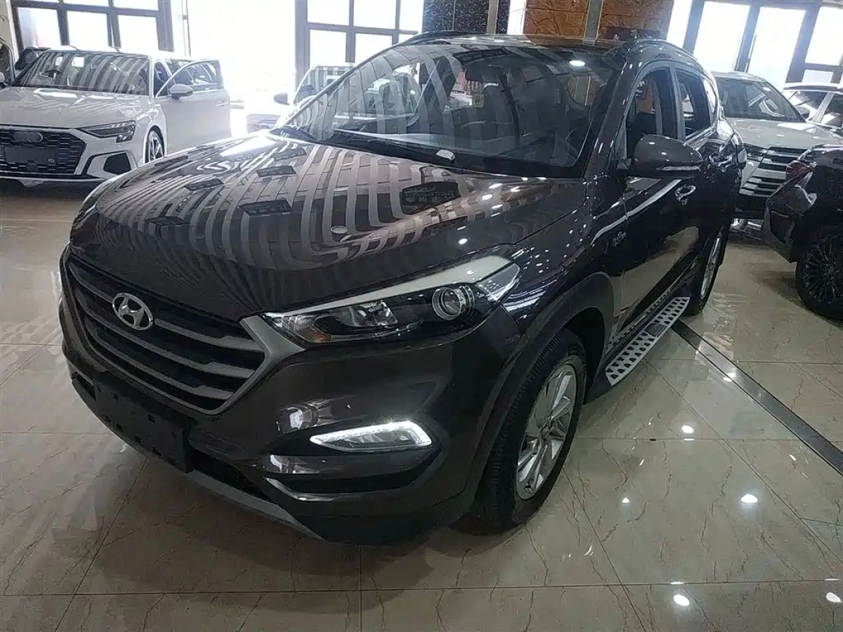 HYUNDAI TUCSON  2018