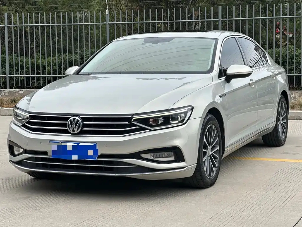 VOLKSWAGEN MAGOTAN  2020