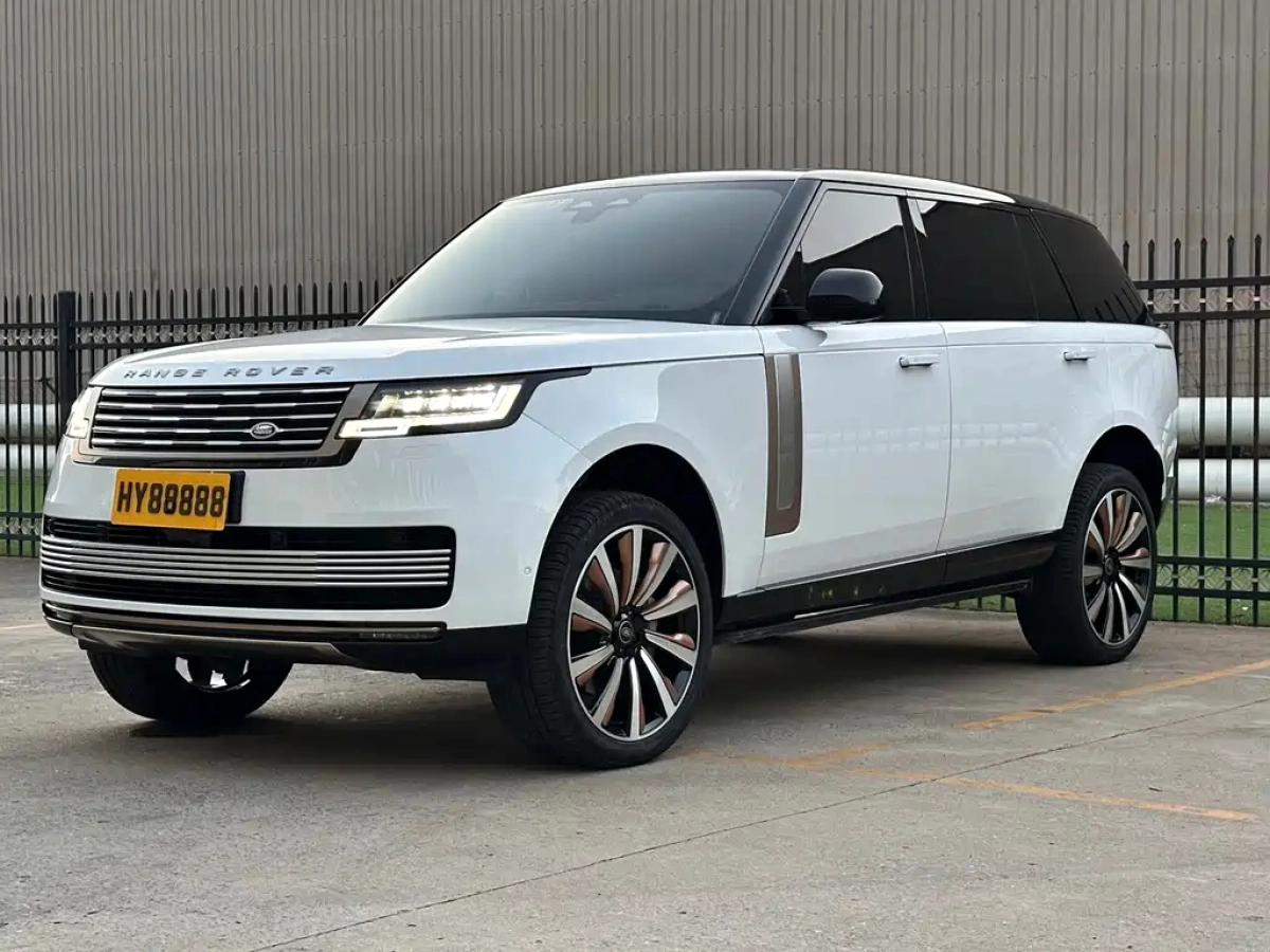 LAND ROVER RANGE ROVER  2024