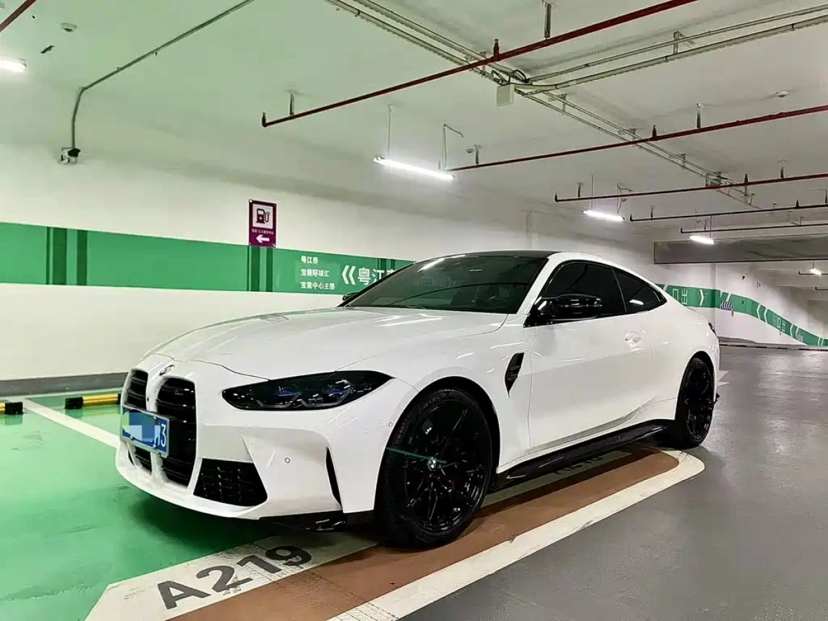 BMW M4  2022